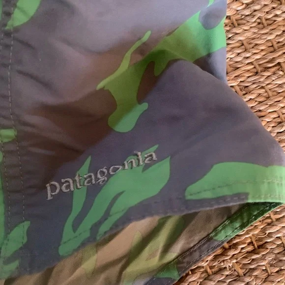 Boy’s Patagonia Swim Trunks - Picture 3 of 4